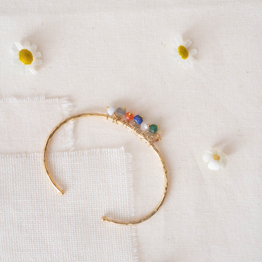 Posy Edelstein Mix vergoldetes Armband