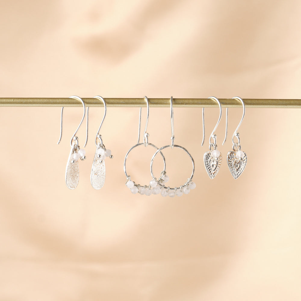 Compassion Rosenquarz versilberte Ohrringe