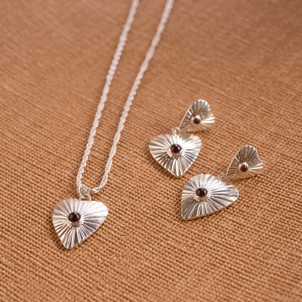 Ignite Granaat Verzilverde Ketting