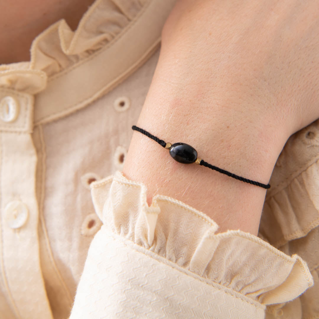 Edelsteenkaart Zwarte Onyx Goudkleurige Armband