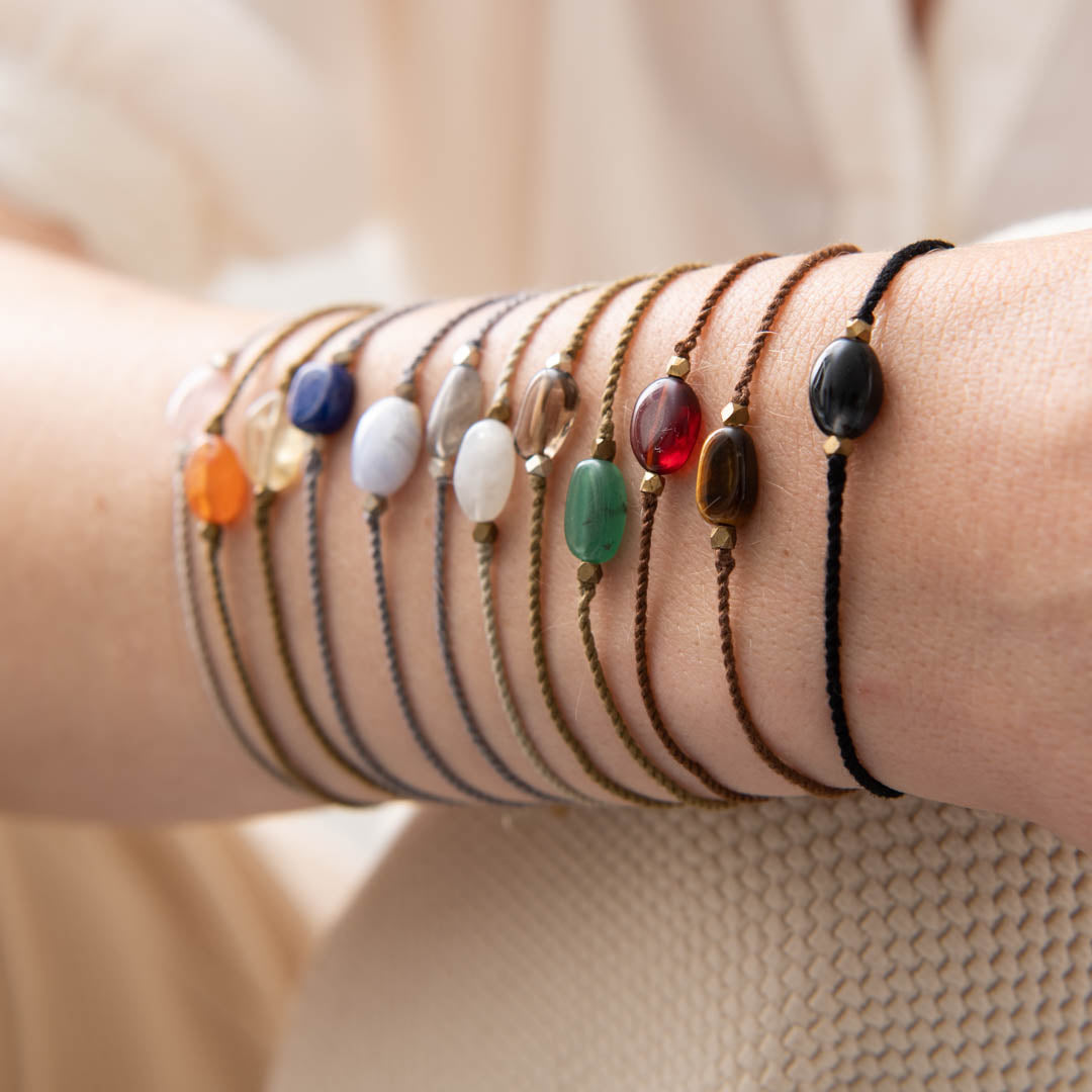 Edelsteinkarte Blauer Achat silberfarbiges Armband