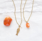 Paradise Mondstein Goldfarbige Halskette