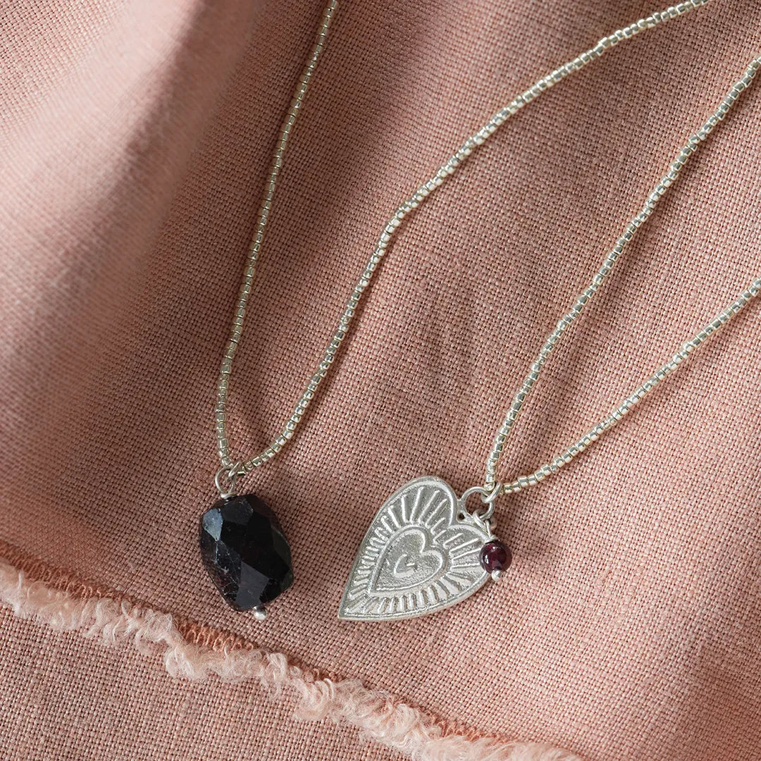 Calm Granaat Zilverkleurige Ketting