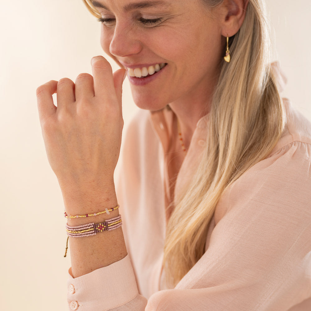 Flashy Rosenquarz goldfarbiges Armband