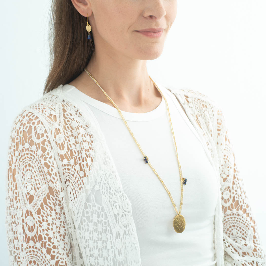 Courage Lapislazuli goldfarbige Halskette