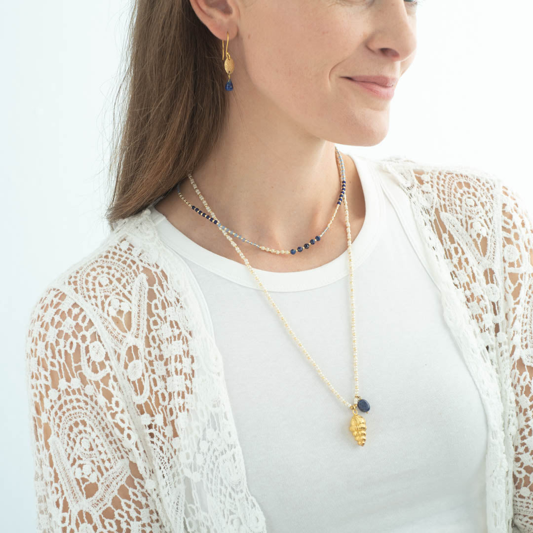 Fantasy Lapislazuli goldfarbige Halskette