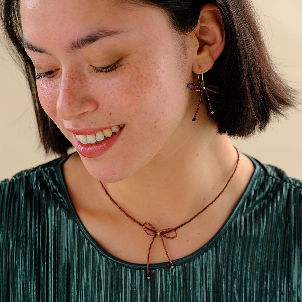 Bow Schwarzer Onyx Ohrringe Rotfarben