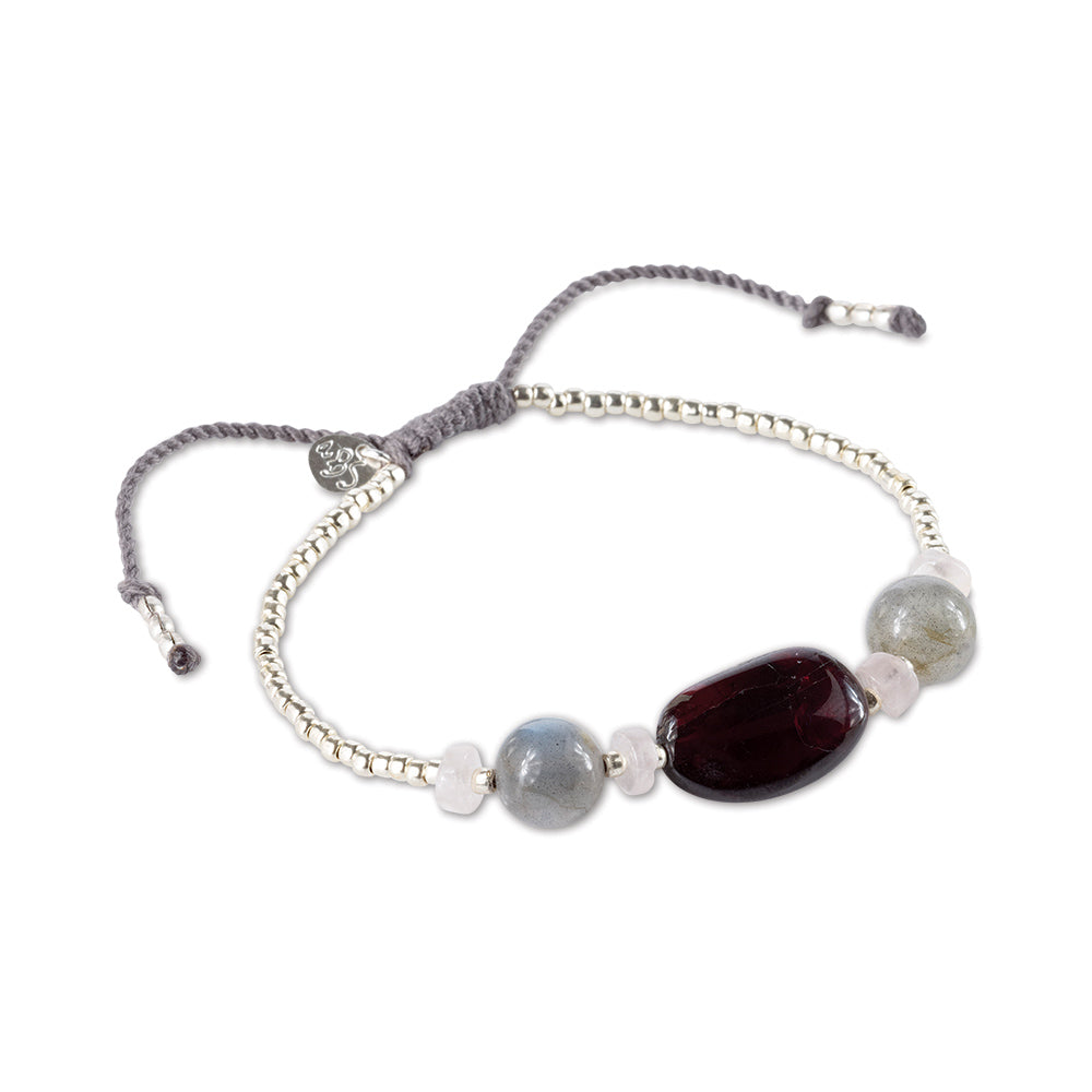 Excited Granat Armband