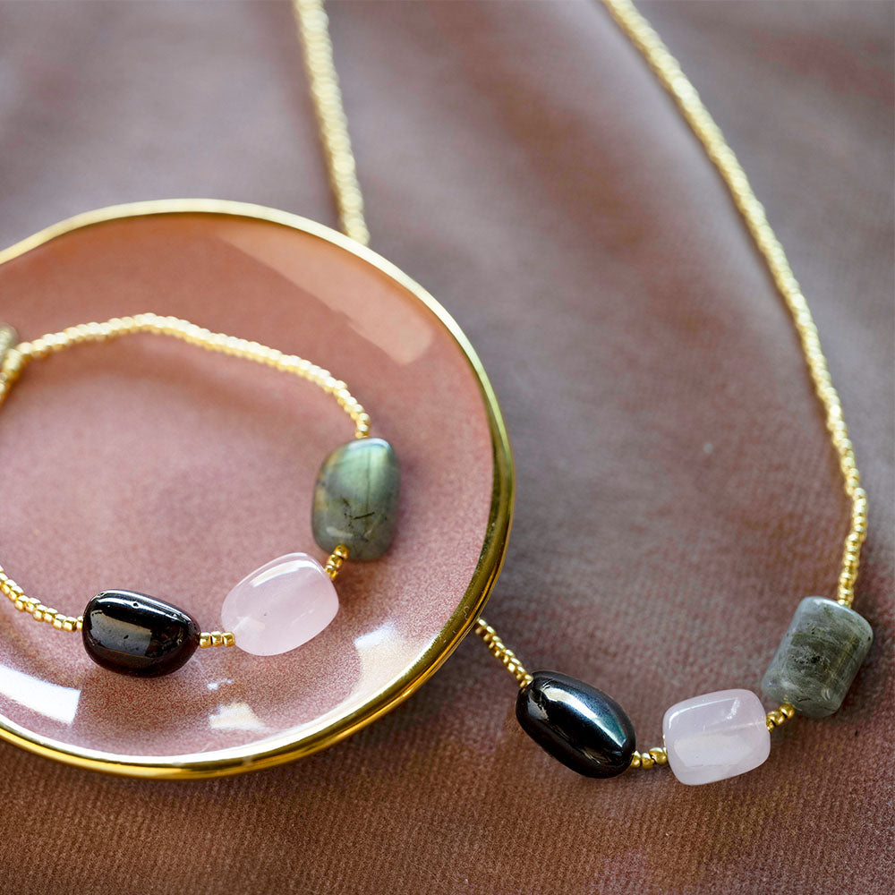 Blissful Granaat Rozenkwarts Labradoriet Ketting