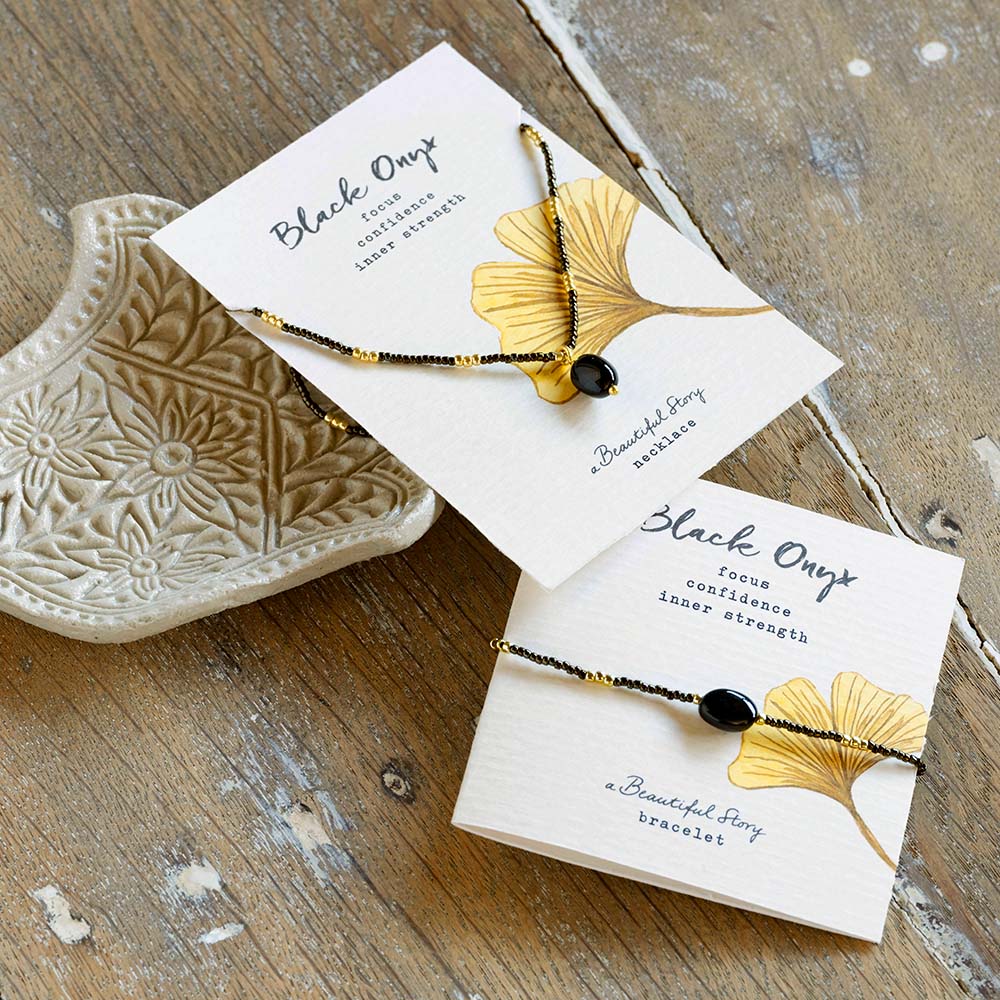 Wishing Schwarzer Onyx Halskette Goldfarben