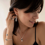 Praising Perzik Maansteen Verzilverde Oorbellen