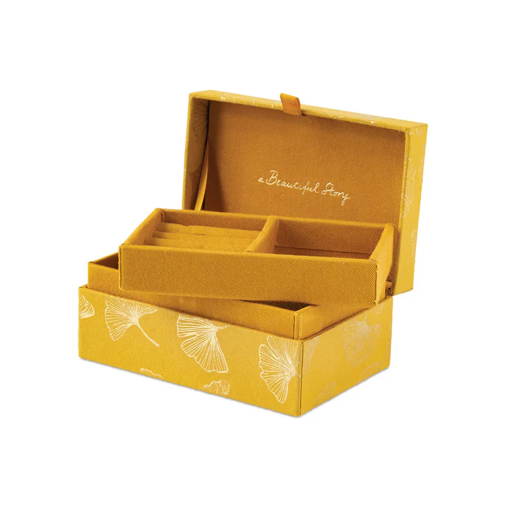 Small jewelry box with ring inlay, Ginkgo
